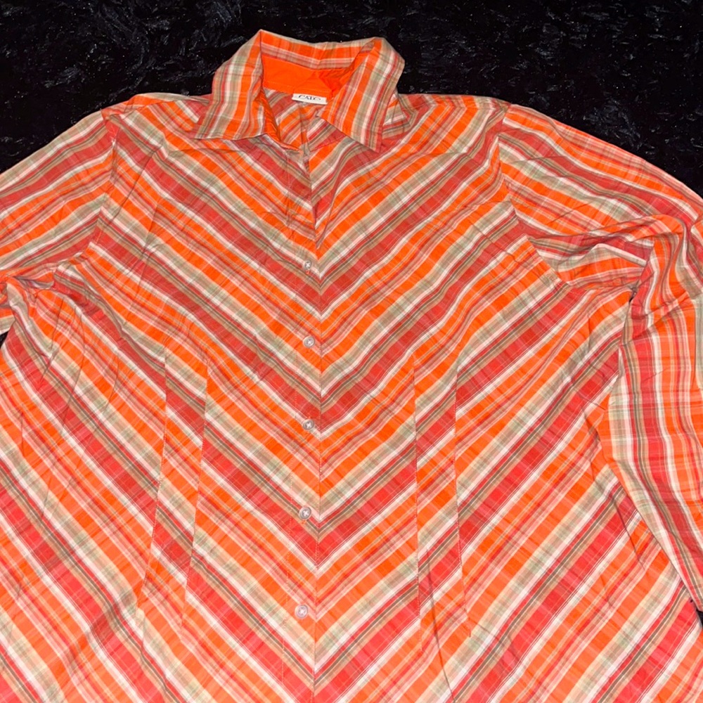 Long sleeve button down plaid shirt